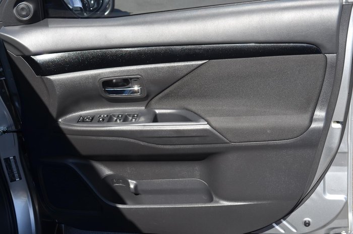 2020 Mitsubishi Outlander ES