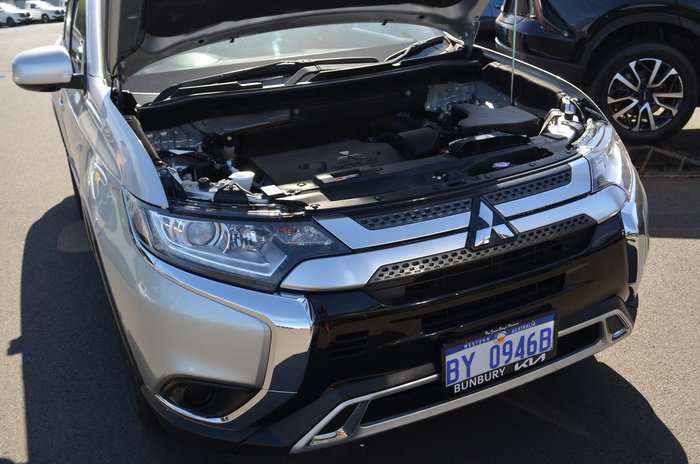 2020 Mitsubishi Outlander ES