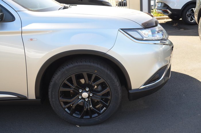 2020 Mitsubishi Outlander ES