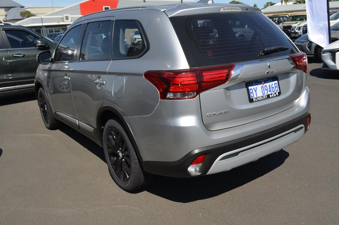 2020 Mitsubishi Outlander ES