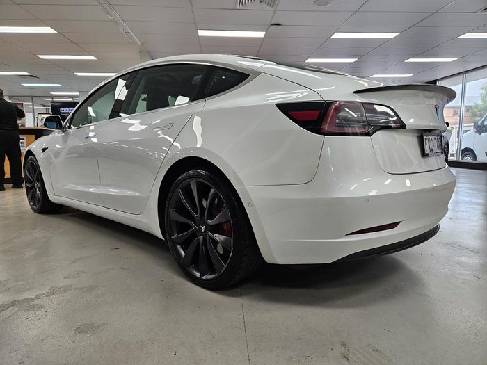 2020 Tesla Model 3 Performance