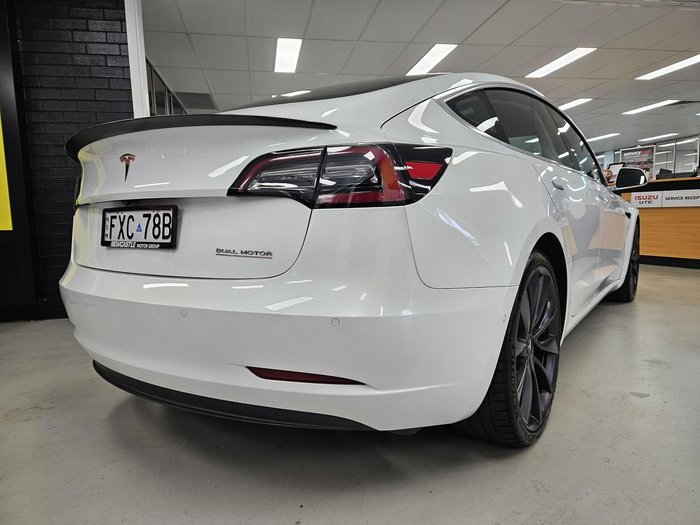 2020 Tesla Model 3 Performance