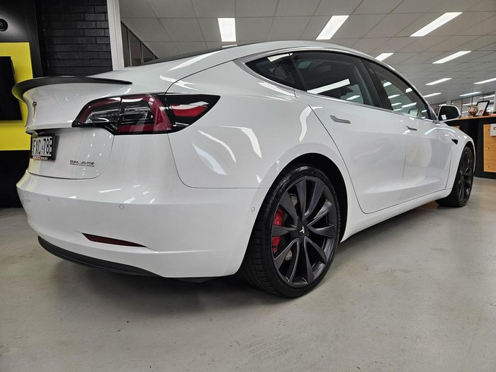 2020 Tesla Model 3 Performance