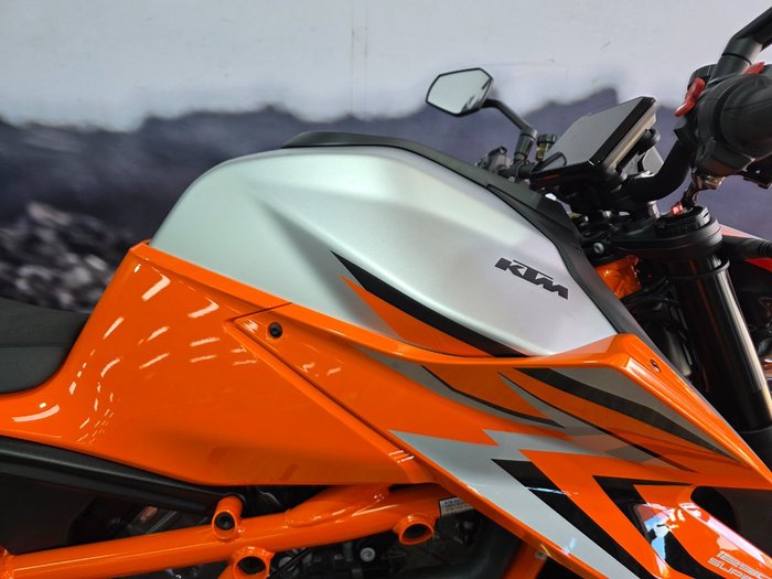 2023 Ktm 1290 SUPER DUKE R ORANGE