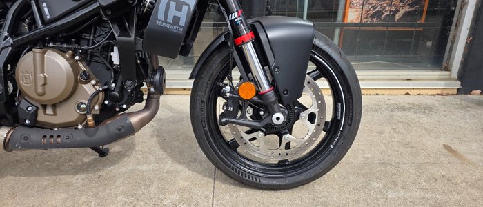 2024 HUSQVARNA VITPILEN 401