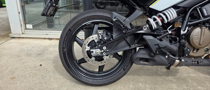 2024 HUSQVARNA VITPILEN 401