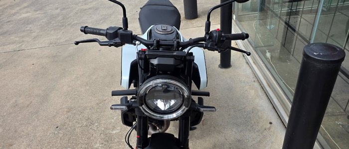 2024 HUSQVARNA VITPILEN 401