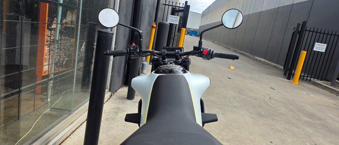 2024 HUSQVARNA VITPILEN 401