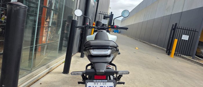 2024 HUSQVARNA VITPILEN 401