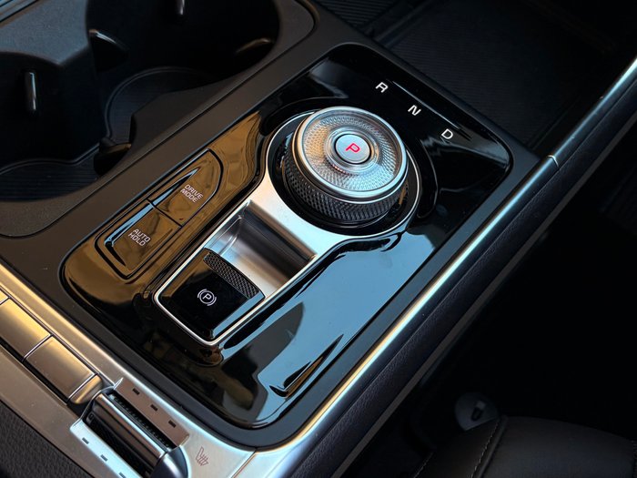 2025 Kia Carnival GT-Line HEV