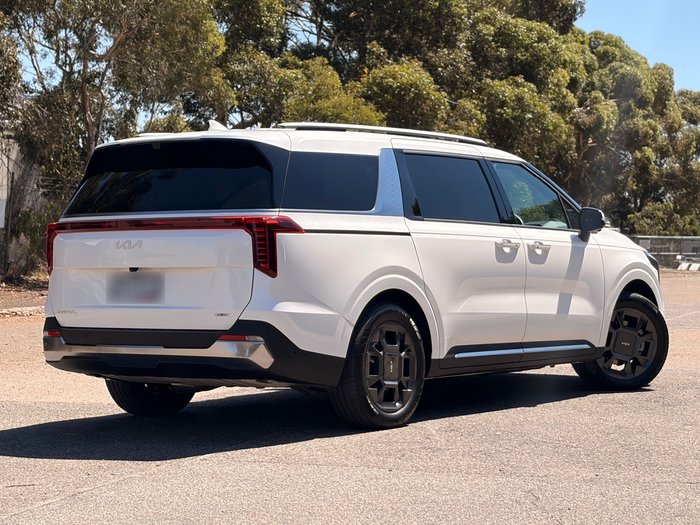 2025 Kia Carnival GT-Line HEV