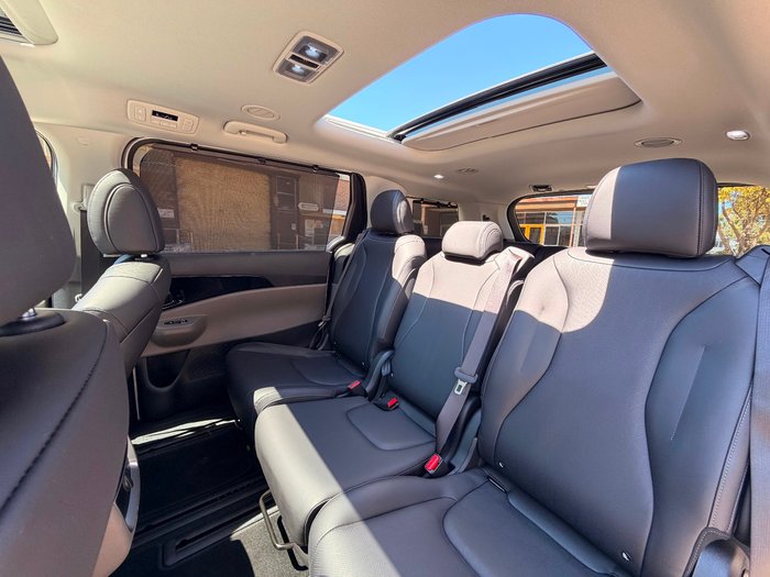 2025 Kia Carnival GT-Line HEV