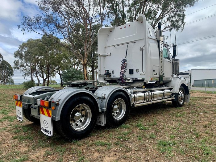 2021 Western Star 4800 Series 4800 FXB White