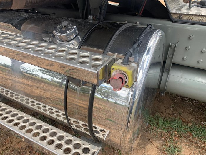 2021 Western Star 4800 Series 4800 FXB White