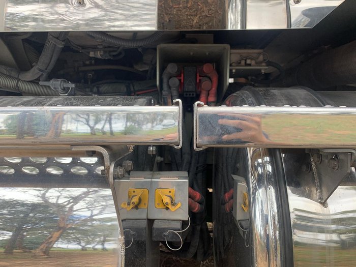 2021 Western Star 4800 Series 4800 FXB White