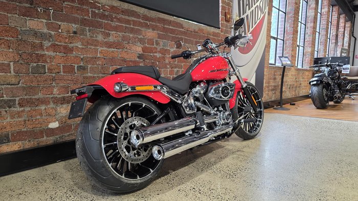 Harley-Davidson Breakout 117 (FXBR) Softail