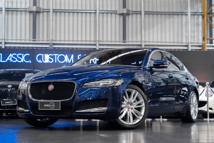 2016 Jaguar XF 25t Portfolio X260 MY16 Dark Sapphire