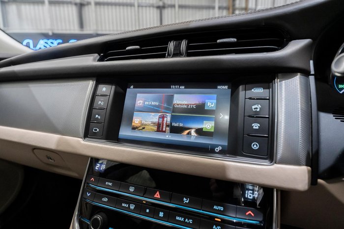 2016 Jaguar XF 25t Portfolio X260 MY16 Dark Sapphire