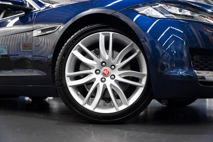 2016 Jaguar XF 25t Portfolio X260 MY16 Dark Sapphire