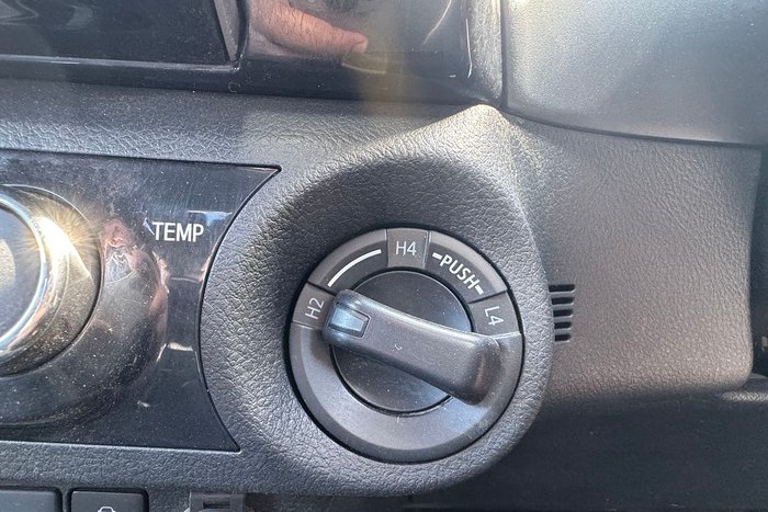 2020 Toyota Hilux Rogue GUN126R 4X4 Dual Range Crystal Pearl