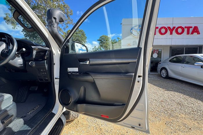 2020 Toyota Hilux Rogue GUN126R 4X4 Dual Range Crystal Pearl