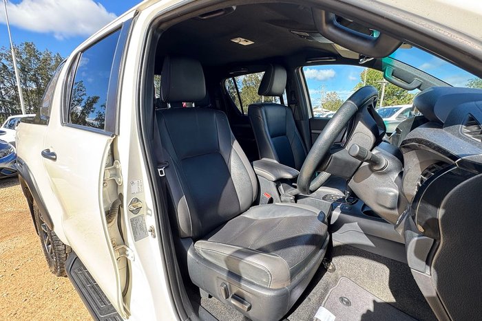 2020 Toyota Hilux Rogue GUN126R 4X4 Dual Range Crystal Pearl