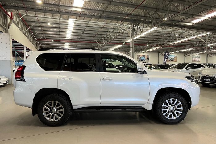 2022 Toyota Landcruiser Prado GXL