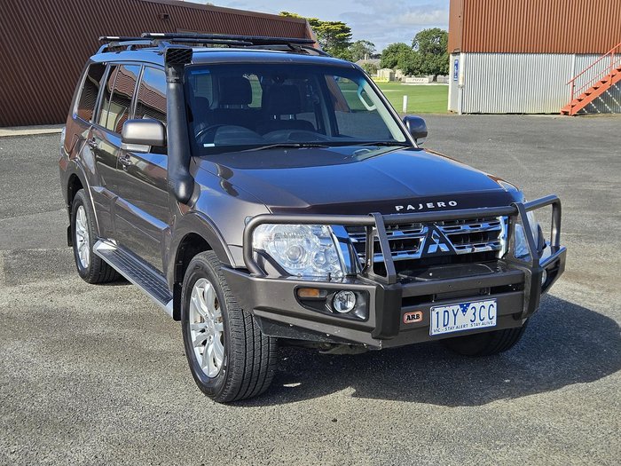 2014 Mitsubishi Pajero VR-X