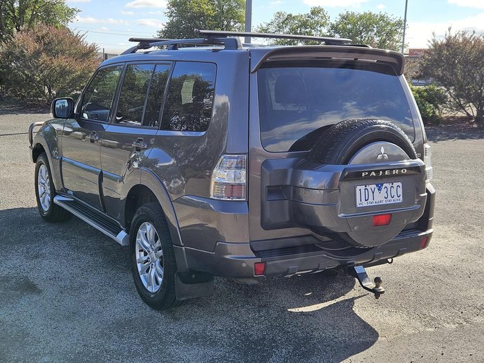 2014 Mitsubishi Pajero VR-X