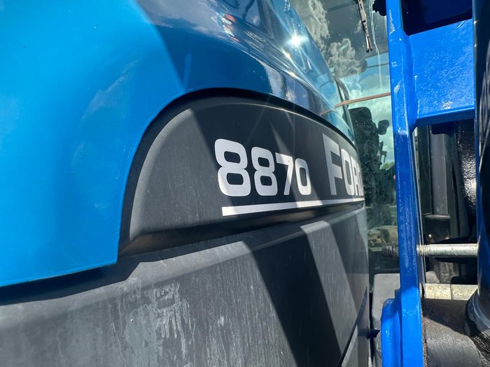 1995 New Holland 8870 4Wd Tractor