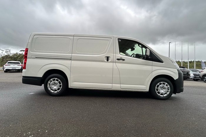 2022 Toyota Hiace