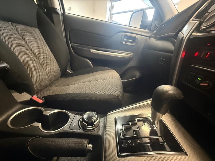 2022 Mitsubishi Triton GLS