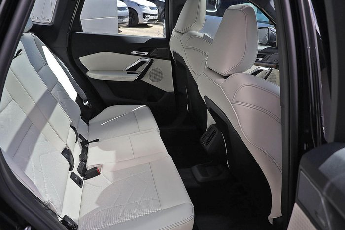 2025 BMW X1 xDrive20i