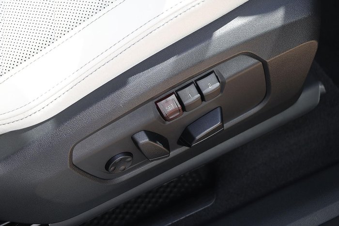 2025 BMW X1 xDrive20i