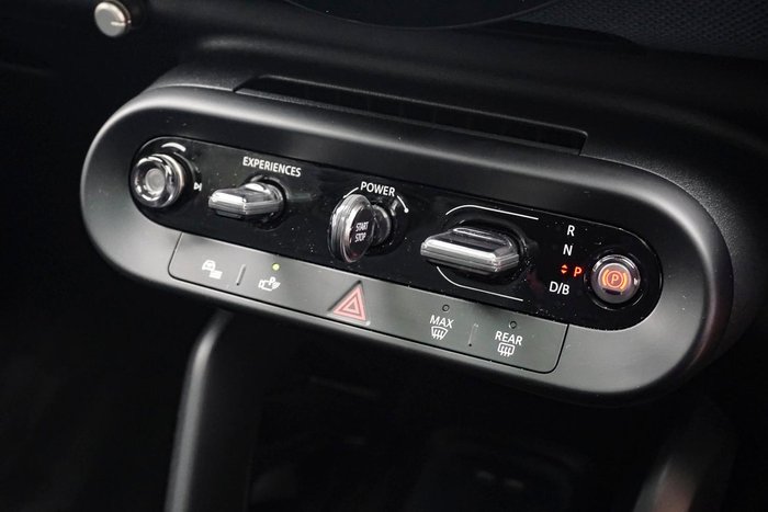 2025 MINI Aceman SE Favoured