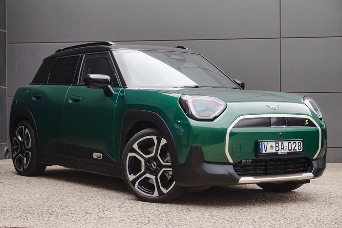 2025 MINI Aceman SE Favoured