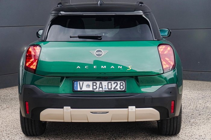 2025 MINI Aceman SE Favoured