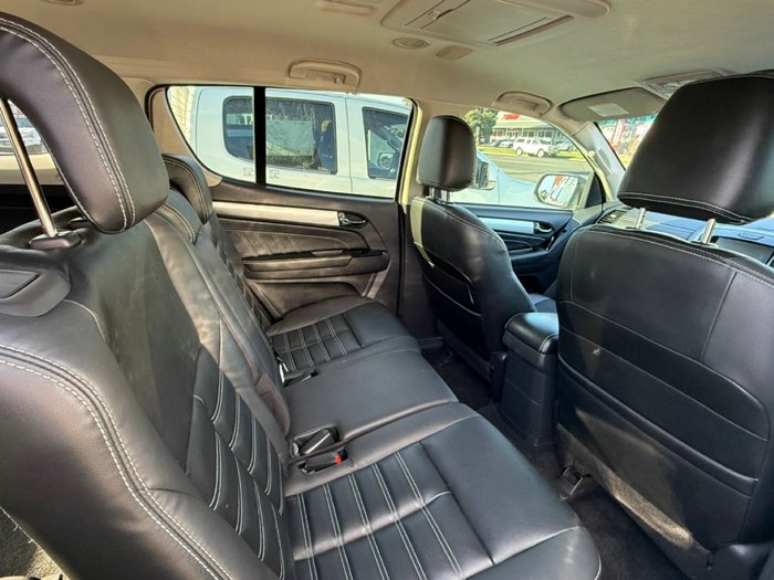2018 Isuzu MU-X LS-T