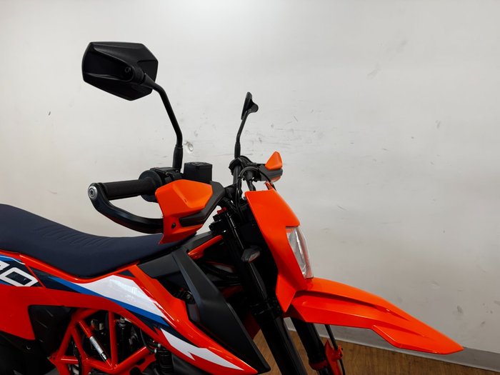 2024 Ktm 690 SMC R ORANGE