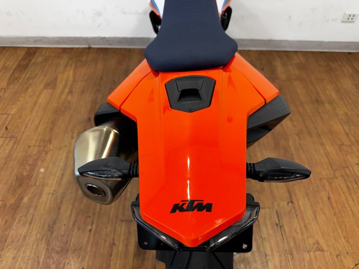 2024 Ktm 690 SMC R ORANGE
