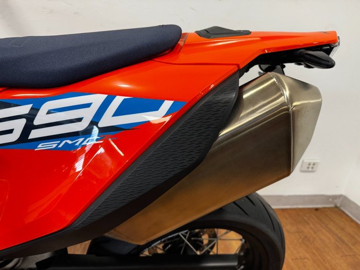 2024 Ktm 690 SMC R ORANGE
