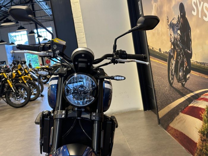 2025 Triumph Trident 660 Trident Blue