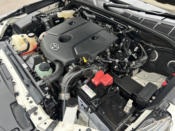 2022 Toyota Hilux SR