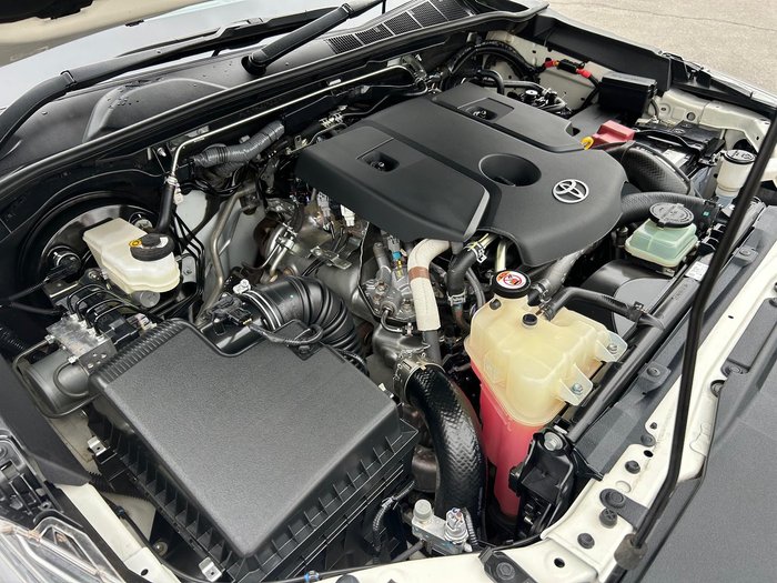 2022 Toyota Hilux SR