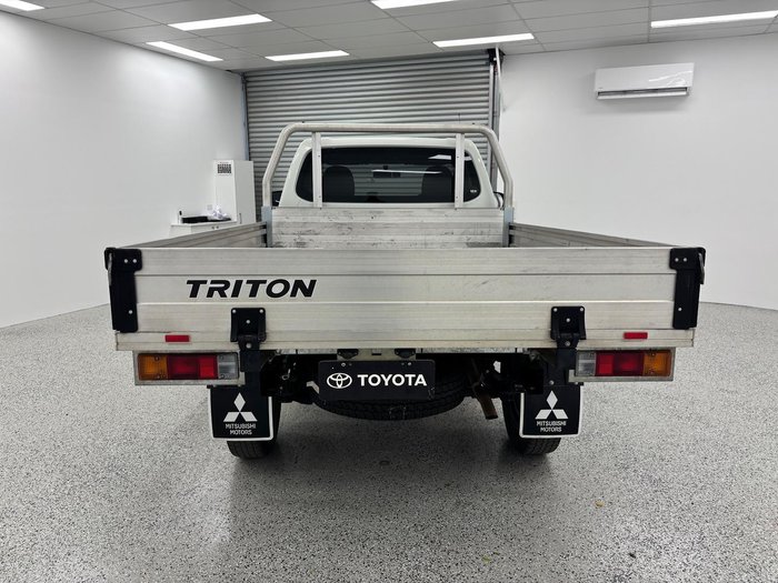 2021 Mitsubishi Triton GLX MR MY21 4x2 White