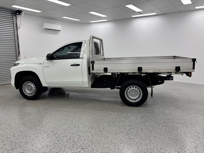2021 Mitsubishi Triton GLX MR MY21 4x2 White