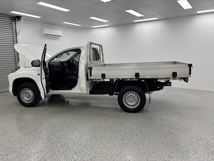 2021 Mitsubishi Triton GLX MR MY21 4x2 White