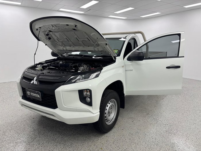 2021 Mitsubishi Triton GLX MR MY21 4x2 White