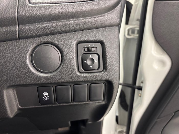 2021 Mitsubishi Triton GLX MR MY21 4x2 White