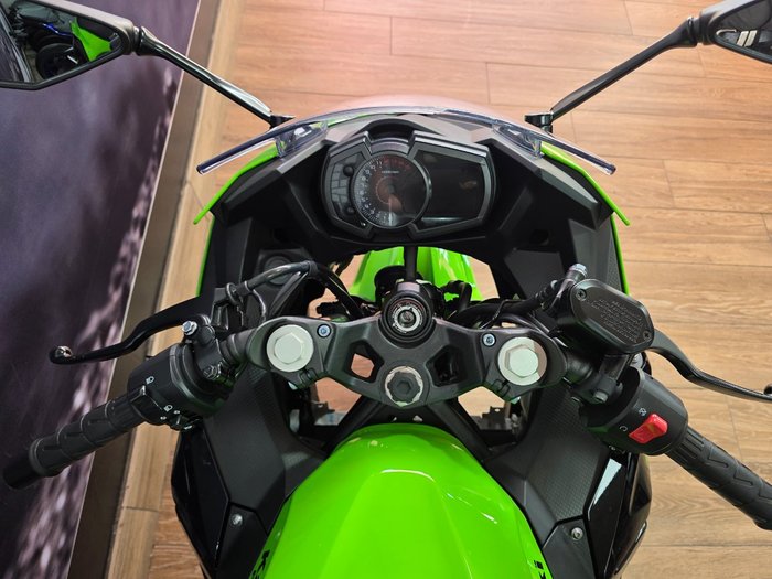 2022 Kawasaki NINJA 400 SE